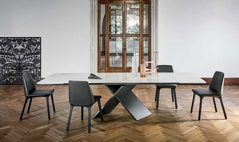 The Ax dining table by Bonaldo