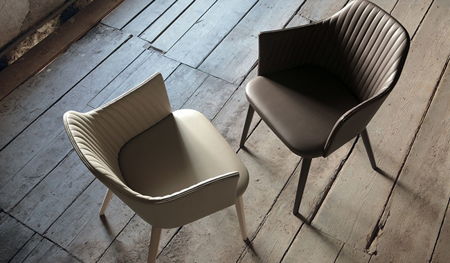 Bross Break Arm Chair