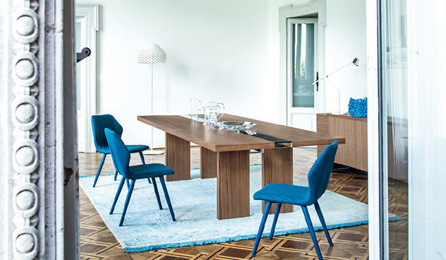 Bross Ritz Dining Table