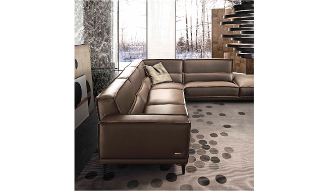 Gamma Mokambo Sectional