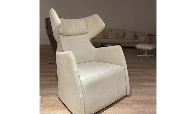 Sample Sale Snob Chair 