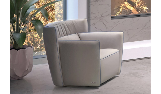 Gamma Tulip Lounge Chair Quickship