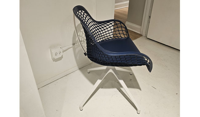 Sample Sasle Guapa Desk Chair